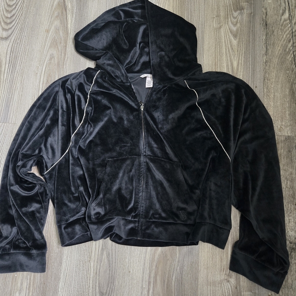 Victoria's Secret Black Velvet Garment - Picture 1 of 9